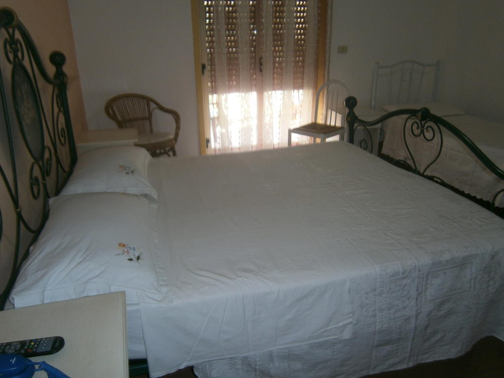 Pensione S. Antonio Ristorante Silvia Furci Siculo Room photo