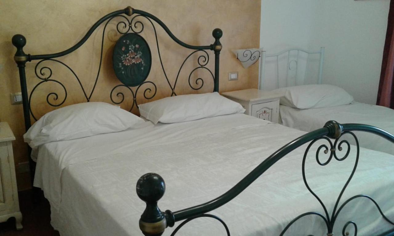 Pensione S. Antonio Ristorante Silvia Furci Siculo Exterior photo